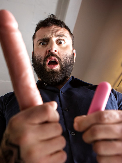 Bromo Markus Kage, Michael Boston