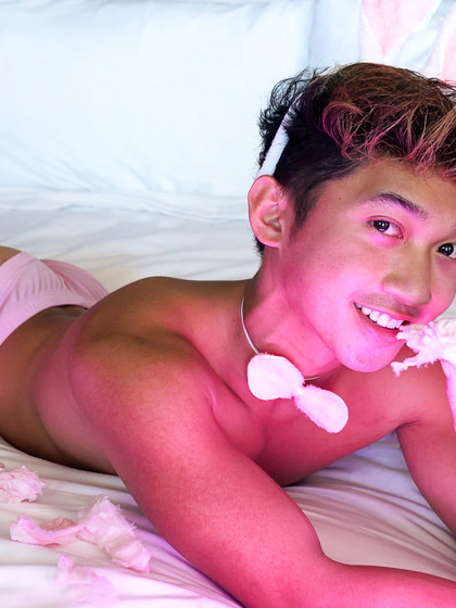 Wet Bunny Bottom - Archie Paige & Pierce Brooks